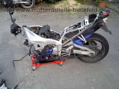 Yamaha_YZF_1000_R1_RN04_Crash_YZF1000_wie_RN01_750_600_R6_R7_83.jpg