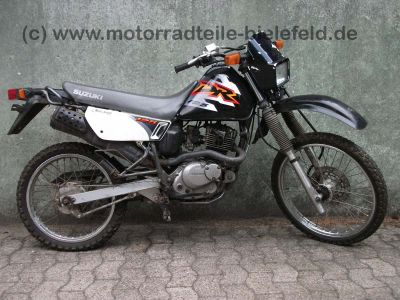 Suzuki_DR_125_SE_SF44A_grau_schwarz_EZ_2000_wie_DR_GN_GZ_125_DR125_GN125_GZ125_S_SE_125SE_125S_60.jpg