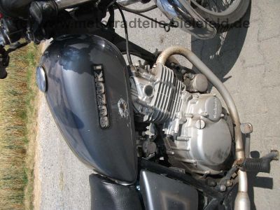 Suzuki_GN250_GN_250_NJ42A_grau_Airbrush_NJ_42_A_wie_GN_125_400_GN125_GN400_59.jpg