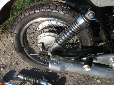 Suzuki_GN_400_GN400_silber_Ratte_Bobber_Chopper_wie_GN_DR_125_250_400_GN250_DR400_SP370_SP_370_10.jpg