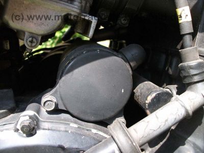 Kawasaki_GPX_750R_GPX750_GPX750R_GPZ_ZX_750_600_A_F_R_750A_750F_ZX750F_Motorschaden_99.jpg