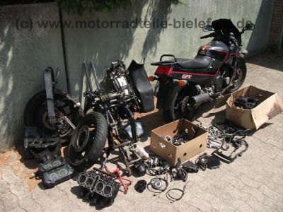 Kawasaki_GPX_750R_GPX750_GPX750R_GPZ_ZX_750_600_A_F_R_750A_750F_ZX750F_Restteile_Teile_4.jpg