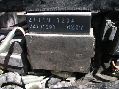 Kawasaki_GPX_750R_GPX750_GPX750R_GPZ_ZX_750_600_A_F_R_750A_750F_ZX750F_Restteile_Teile_43.jpg