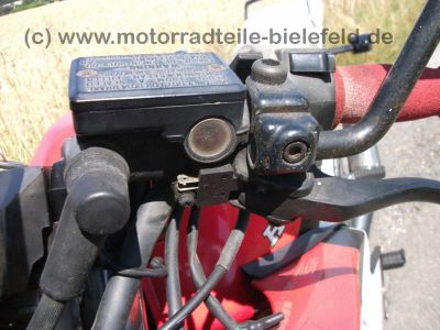 Honda_VF_500_F_500F_PC12_rot_weiss_Keim_Verkleidung_Giuliari_Sitzbank_VF500_VF400_400_F_F2_500F_550F2_VF500F_VF500F2_32.jpg