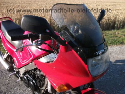 Honda_VFR_750_F_750F_VFR750F_rot_RC24_wie_RC36_VF_VFR_400_500_700_750_F_S_C_45.jpg