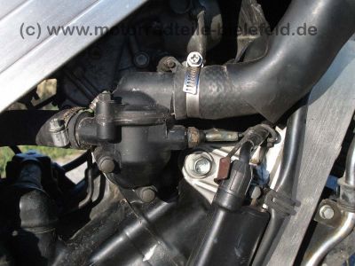 Honda_VFR_750_F_750F_VFR750F_rot_RC24_wie_RC36_VF_VFR_400_500_700_750_F_S_C_67.jpg