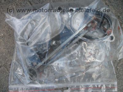 Honda_XL_500R_gelb_Extras_PD02_Zylinderkopf_Vergaser_OK_XL_250_500_XL250_XL500_S_R_PD01_MD03_35.jpg