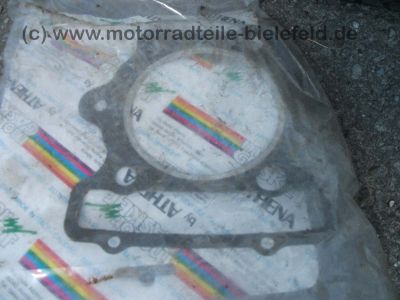 Honda_XL_500R_gelb_Extras_PD02_Zylinderkopf_Vergaser_OK_XL_250_500_XL250_XL500_S_R_PD01_MD03_41.jpg