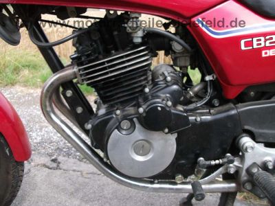Honda_CB_250RS_DELUXE_MC02_rot_Schuh_-_XL_CL_CB_250_R_S_RS_L_MD03_MD04_21.jpg