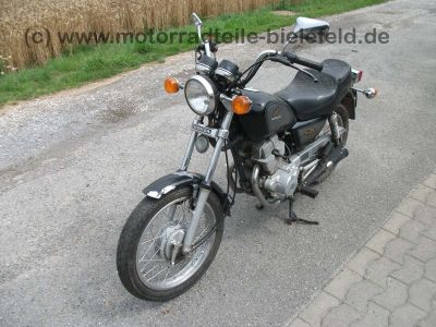 Honda_CM_250C_Chopper_schwarz_MC06_wie_CB_CM_125_185_200_250_400_C_T_N_MC01_NC01_6.jpg