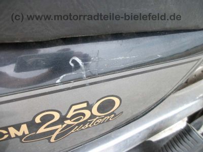 Honda_CM_250C_Chopper_schwarz_MC06_wie_CB_CM_125_185_200_250_400_C_T_N_MC01_NC01_81.jpg