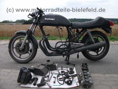 Suzuki_GS75x_GSX_750E_schwarz_ohne_Motor_GS110X_GSX_750_1100_E_ES_EF_original_Auspuff_1.jpg