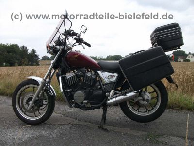 Honda_VT_500C_PC08_rot_HuB_System_Scheibe_Sturzbuegel_wie_VT500_700_750_E_C_PC11_Custom_Shadow__1.jpg