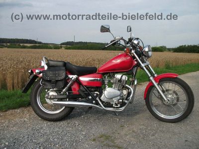 Honda_CA_125_CA125_Rebell_Rebel_rot_Sturzbuegel_Packtaschen_wie_CM_125_CM125_C_125C_43.jpg