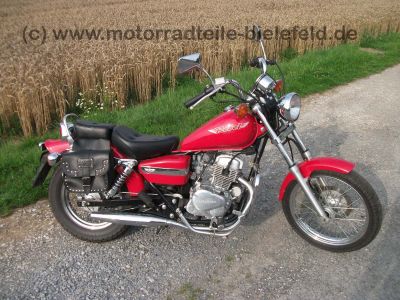 Honda_CA_125_CA125_Rebell_Rebel_rot_Sturzbuegel_Packtaschen_wie_CM_125_CM125_C_125C_47.jpg