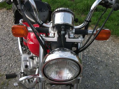 Honda_CA_125_CA125_Rebell_Rebel_rot_Sturzbuegel_Packtaschen_wie_CM_125_CM125_C_125C_78.jpg
