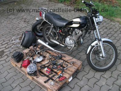 Suzuki_GN_125_SE_NF41A_100_Kmh_Ersatzteile_wie_DR_GN_GZ_125_DR125_GN125_GZ125_S_SE_14.jpg