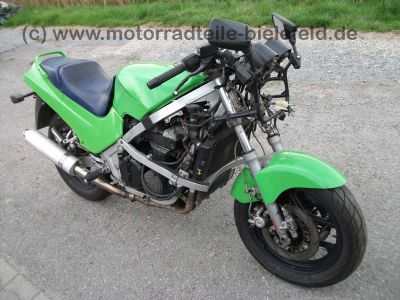 Kawasaki_GPZ_600R_ZX600A_gruen_Laser_4in1_MRA_GPZ_GPX_ZX_600_750_A_B_R_34.jpg