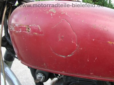 Honda_CB_250K4_rot_original_Auspuff_250_CB250_K_K4_B4_250K_250K4_250B4_CB250K_CB250K4_CB250B4_02_1973_77.jpg