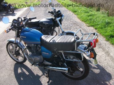 Honda_CB_400T_hellblau_original_CB250_CB400_250_400_T_N_250T_400T_CB250T_CB400T_4.jpg