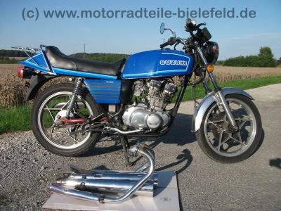 GSX_250E_blau_TOP_Hecktraeger_GS25x__-_GS_GSX_250_400_GSX250_GSX400_E_GSX250E_GSX400E_GS40x_25_40_x_1.jpg