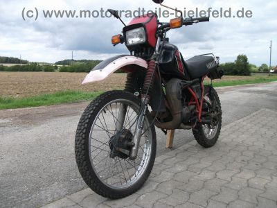 Yamaha_DT_80_LC_37A_schwarzrot_wie_RD_DT_80_RD80_DT80_LC_LC2_LCII_80LC_80LC2_80LCII_53V_2.jpg