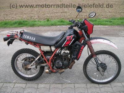 Yamaha_DT_80_LC_37A_schwarzrot_wie_RD_DT_80_RD80_DT80_LC_LC2_LCII_80LC_80LC2_80LCII_53V_44.jpg