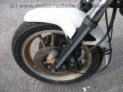 Suzuki_GSX_550EF_rotweiss_Wrack_GN71D_wie_GSX_400_500_550_750_E_ES_EF_49.jpg