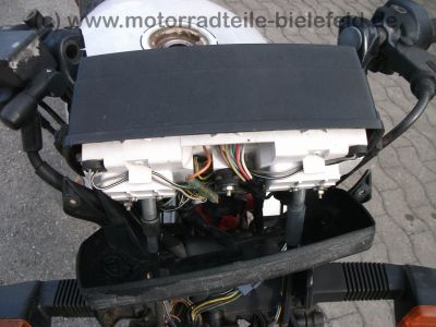 Suzuki_GSX_550EF_rotweiss_Wrack_GN71D_wie_GSX_400_500_550_750_E_ES_EF_71.jpg