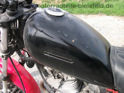 Suzuki_GN_250_schwarzrot_NJ42A_wie_GN_DR_125_250_400_GN125_GN250_GN400_10.jpg