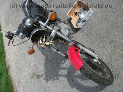 Suzuki_GN_250_schwarzrot_NJ42A_wie_GN_DR_125_250_400_GN125_GN250_GN400_14.jpg