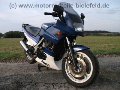 Kawasaki_GPZ_500_S_500S_weissblau_MRA_wie_GPZ500_EX_KLE_EN_ER_500_S_A_500A_56.jpg