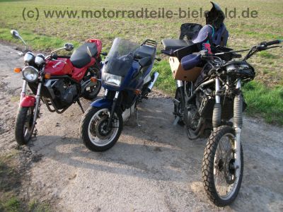 Kawasaki_KLE_500_KLE500_lila_teilzerlegt_wie_GPZ500_EX_KL_EN_ER_500_S_A_500A_1.jpg