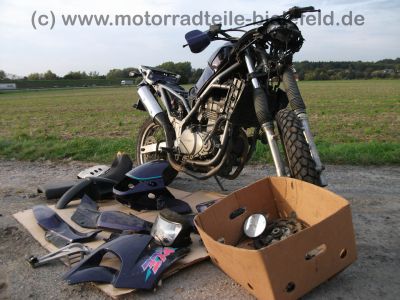 Kawasaki_KLE_500_KLE500_lila_teilzerlegt_wie_GPZ500_EX_KL_EN_ER_500_S_A_500A_16.jpg