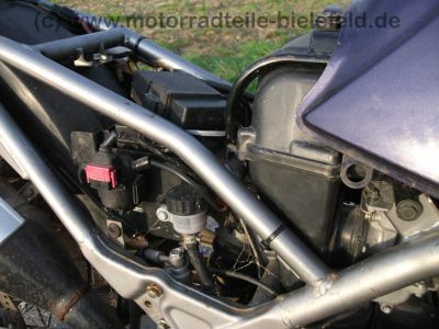 Kawasaki_KLE_500_KLE500_lila_teilzerlegt_wie_GPZ500_EX_KL_EN_ER_500_S_A_500A_58.jpg