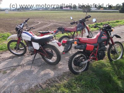 Honda_XL_185S_weissblau_Enduro_wie_L_125_185_250_K_S_125S_250S_125K_250K_XL185S_8.jpg