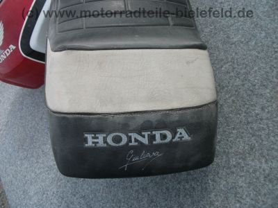 Honda_CBX_550_F2_F_2_PC04__Lacksatz_Tank_Heck_Seitenteil_Seitenverkleidung_Giuliari_Sitzbank_17.jpg