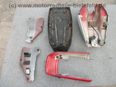 Honda_CBX_550_F2_F_2_PC04__Lacksatz_Tank_Heck_Seitenteil_Seitenverkleidung_Giuliari_Sitzbank_6.jpg