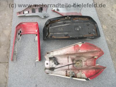 Honda_CBX_550_F2_F_2_PC04__Lacksatz_Tank_Heck_Seitenteil_Seitenverkleidung_Giuliari_Sitzbank_7.jpg