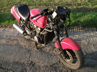 Kawasaki_GPX_600R_rot_und_blau_Gepaecktraeger_Heckumbau_wie_GPZ_GPX_ZZR_ZX_600_A_B_C_D_R_108.jpg