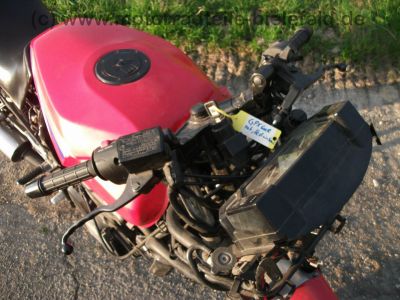 Kawasaki_GPX_600R_rot_und_blau_Gepaecktraeger_Heckumbau_wie_GPZ_GPX_ZZR_ZX_600_A_B_C_D_R_146.jpg