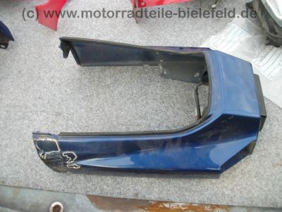 Kawasaki_GPX_600R_rot_und_blau_Gepaecktraeger_Heckumbau_wie_GPZ_GPX_ZZR_ZX_600_A_B_C_D_R_24.jpg
