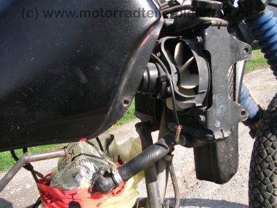 Kawasaki_KLR_250_schwarz_BSM_Auspuff_wie_KL_600_650_KLR250_KLR600_A_B_D_250D_68.jpg