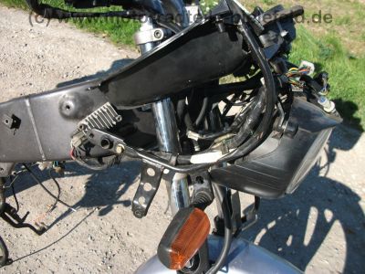 Yamaha_TDM_850_3VD_silber_teilzerlegt_Motor_Verkleidung_wie_XTZ_750_TRX_3LD_4TX_4UN_42.jpg