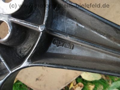 Aprilia_AF1_125_Futura_2x_zerlegt_Teile_wie_RS_125_231.jpg