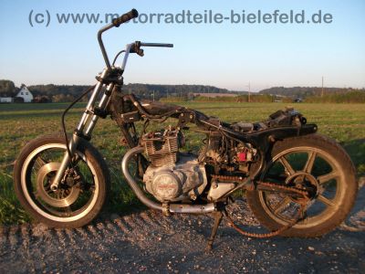 Honda_CM_400_T_NC01_Wrack_wie_CB_250_400_T_N_C_MC06_1.jpg