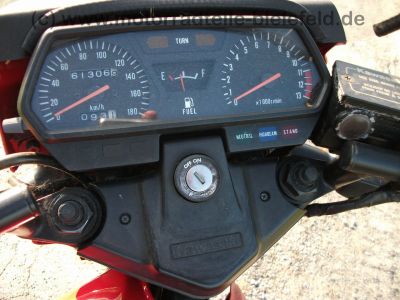 Kawasaki_GPz_305_rot_EX305_GIVI_wie_EX_Z_KZ_GPz_CSR_250_305_A_B_30.jpg