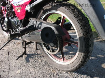 Kawasaki_GPz_305_rot_EX305_GIVI_wie_EX_Z_KZ_GPz_CSR_250_305_A_B_9.jpg