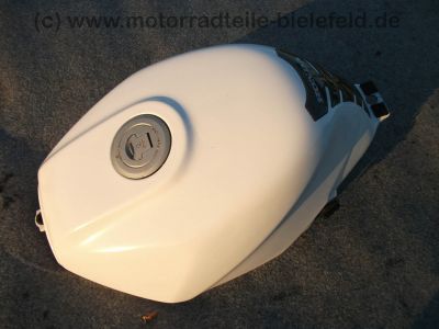 Honda_CBR_600F_PC19_PC23_Restteile_Motor_Tank_Maske_Tacho_wie_500_600_1000_F_PC20_SC21_138.jpg