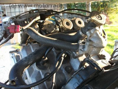 Honda_CBR_600F_PC19_PC23_Restteile_Motor_Tank_Maske_Tacho_wie_500_600_1000_F_PC20_SC21_15.jpg